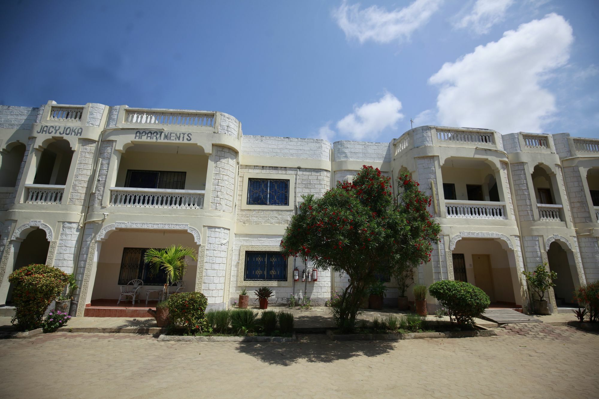 Jacyjoka Nyali * Mombasa